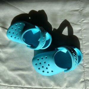 Baby Crocs sz 5